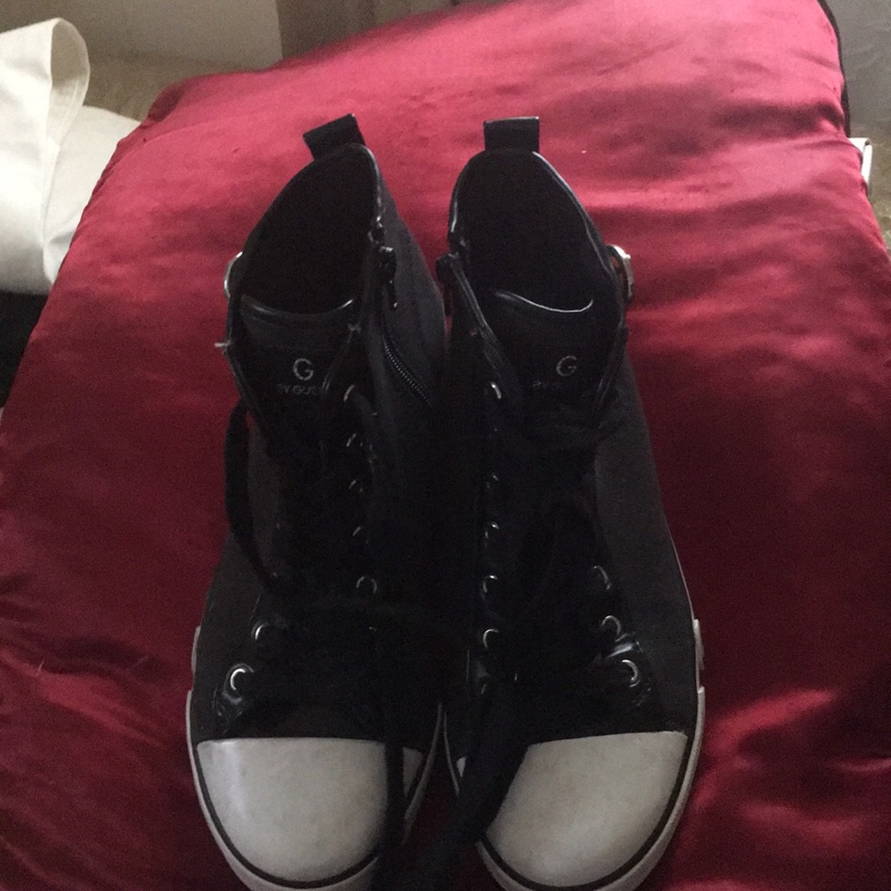 Shoes - Picture 2 of 2